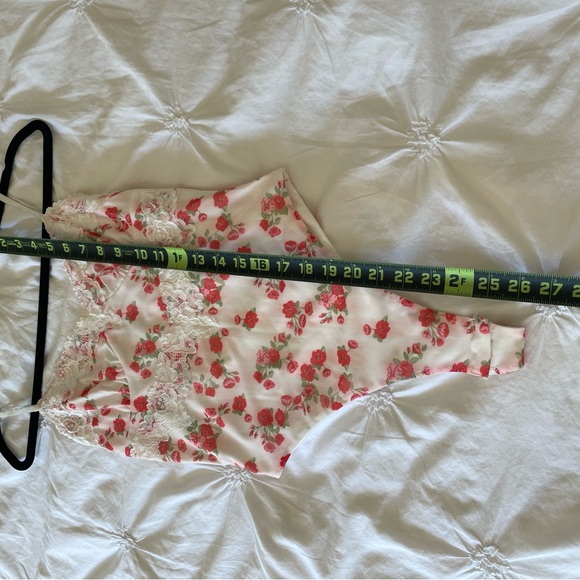 Tiger Mist Roselle Bodysuit - Picture 5 of 7